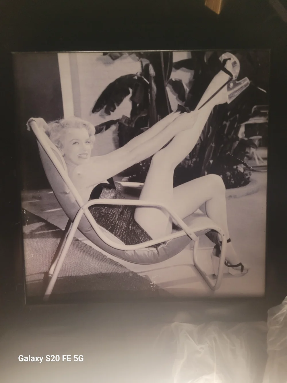 Black and White Iconic Portrait Framed Wall Art